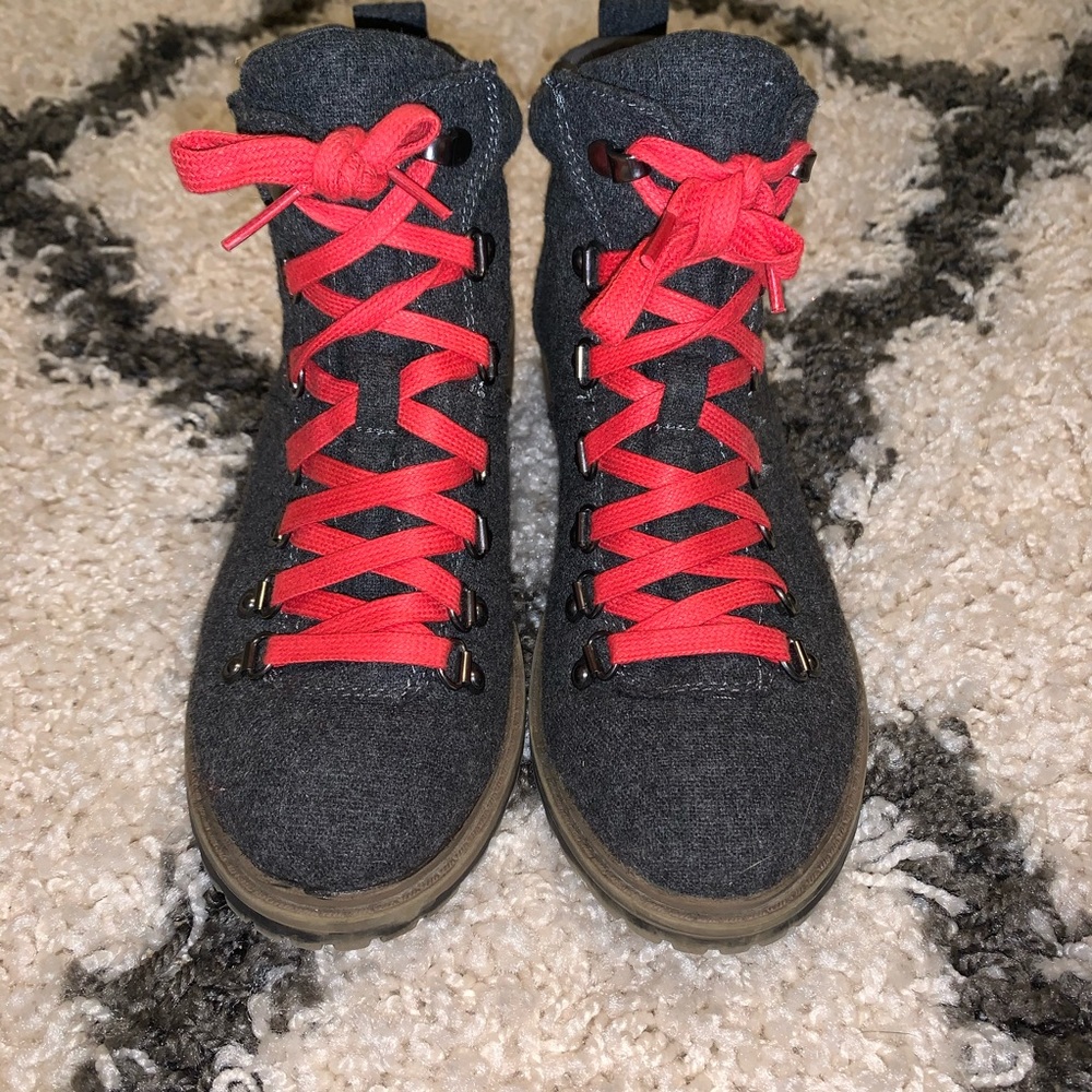 Women’s Fergalicious booties